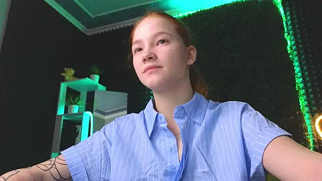 Snapshot of erikabrian chatting on 12-28-24, 01:39 erikabrian online show from 12-28-24, 01:39