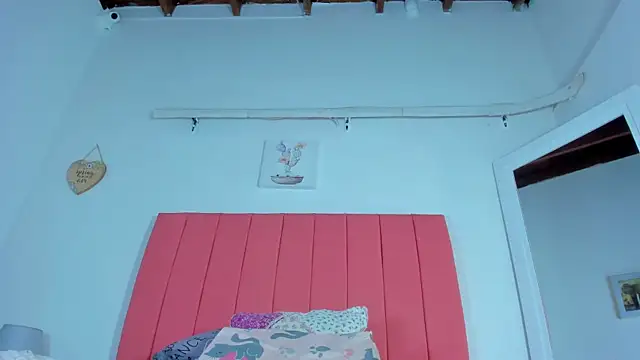 valen rose0 online show from 02-13-25, 12:11