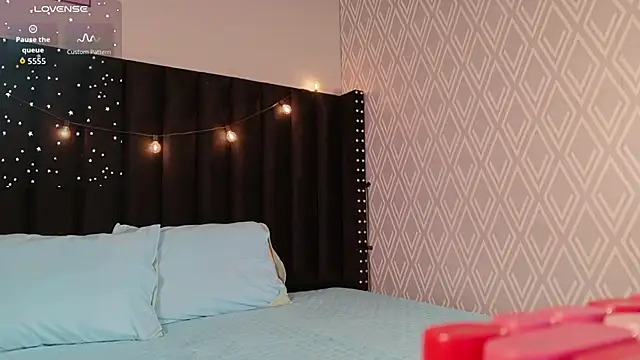 littleebluee online show from 09-13-25, 02:55