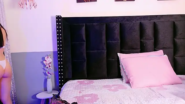 littleebluee online show from 11-01-25, 07:27