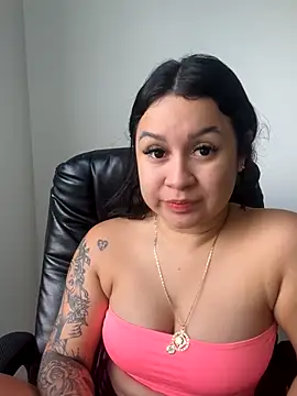 Pretty Isadora online show from 01-08-26, 06:43