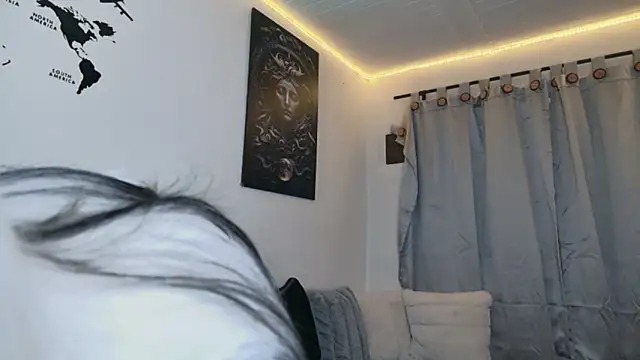 Snapshot of Stefhania_susej chatting on 11-13-25, 03:38 Stefhania susej online show from 11-13-25, 03:38