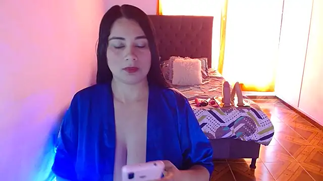 Kerly Lopez online show from 07-28-26, 09:14