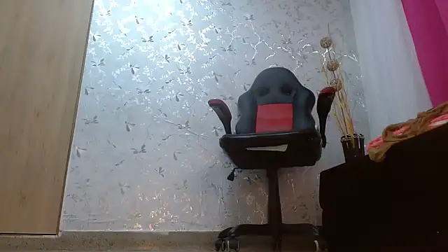 Samantabrown  online show from 02-09-25, 05:22