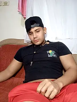 AlexisSpears  online show from 01-06-25, 05:52