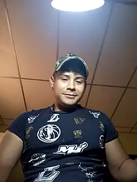 AlexisSpears  online show from 03-11-25, 08:42