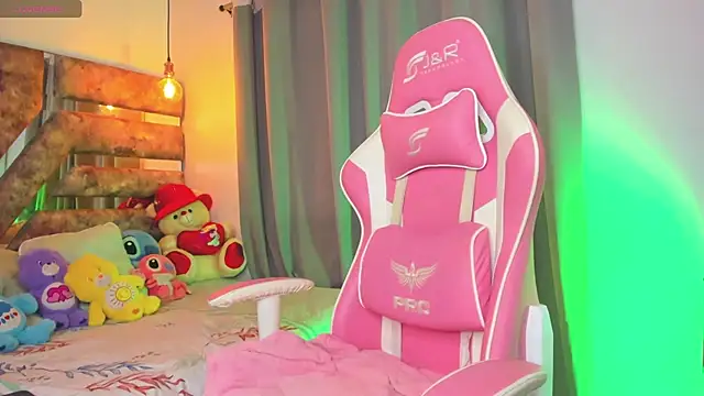 Mia coxx1 online show from 01-26-25, 10:12