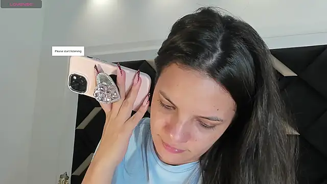 Snapshot of IsabellaGrey19 chatting on 12-02-25, 07:31 IsabellaGrey19 online show from 12-02-25, 07:31