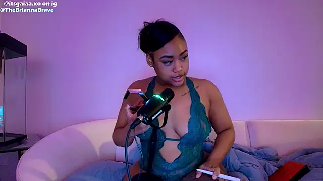 Snapshot of BriannaBrave chatting on 03-18-26, 06:05 BriannaBrave online show from 03-18-26, 06:05