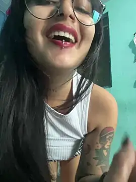 Snapshot of ZTahya chatting on 01-08-25, 05:37 ZTahya online show from 01-08-25, 05:37