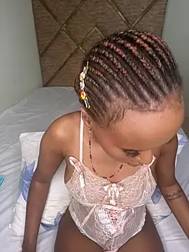 Snapshot of Star_Light2 chatting on 12-14-24, 11:29 Star Light2 online show from 12-14-24, 11:29