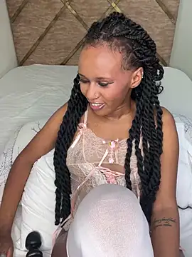 Snapshot of Star_Light2 chatting on 01-01-25, 01:26 Star Light2 online show from 01-01-25, 01:26