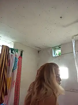 natally ross21 online show from 10-04-25, 11:41