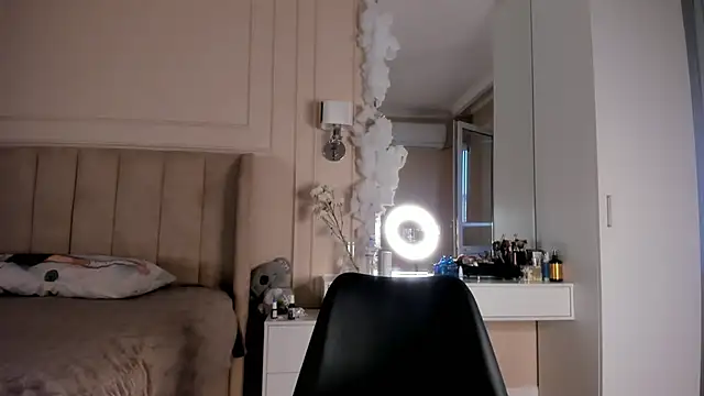 melissa yamazaki online show from 09-30-25, 05:23