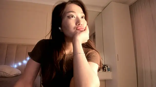 melissa yamazaki online show from 11-21-25, 05:28