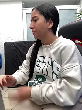 luna asss online show from 02-22-25, 01:35