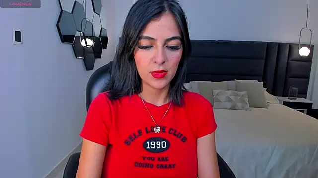 Snapshot of VictoriaMilan_ chatting on 12-14-24, 07:25 VictoriaMilan online show from 12-14-24, 07:25