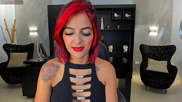 Snapshot of VictoriaMilan_ chatting on 01-27-25, 12:22 VictoriaMilan online show from 01-27-25, 12:22