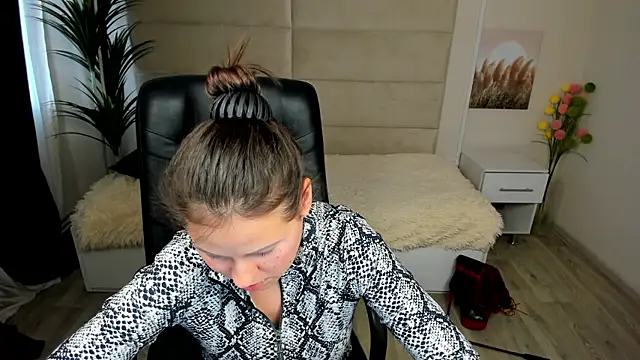 Snapshot of Dana__dom chatting on 01-27-25, 05:47 Dana dom online show from 01-27-25, 05:47