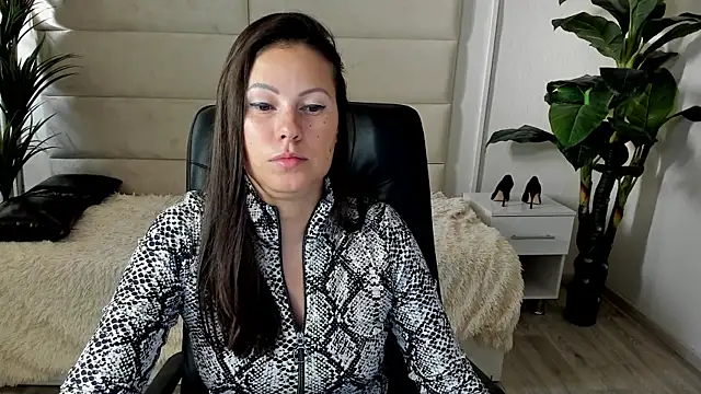 Snapshot of Dana__dom chatting on 09-26-25, 01:31 Dana dom online show from 09-26-25, 01:31