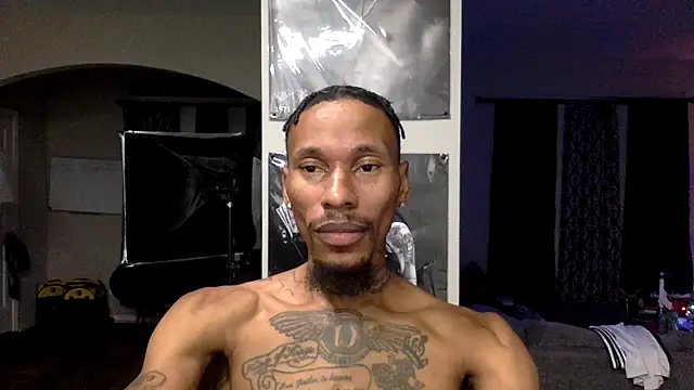 Snapshot of KingDerRico chatting on 12-21-25, 05:58 KingDerRico online show from 12-21-25, 05:58