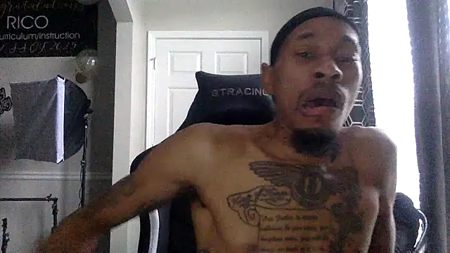 Snapshot of KingDerRico chatting on 01-06-26, 07:06 KingDerRico online show from 01-06-26, 07:06