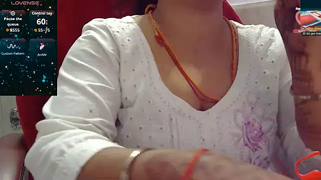 Gulaboo bhabi online show from 10-11-25, 01:42