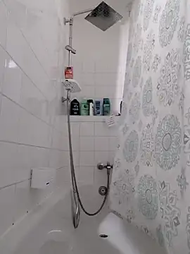 Snapshot of Chriso0007 chatting on 11-27-25, 10:17 Chriso0007 online show from 11-27-25, 10:17