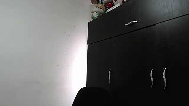 Zoe--khalL online show from 11-29-25, 05:05