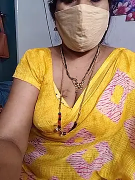 Snapshot of Rani_Darling_99 chatting on 01-08-26, 02:41 Rani Darling 99 online show from 01-08-26, 02:41