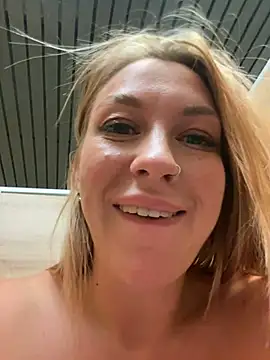 Sweet   Emily online show from 12-10-24, 05:22