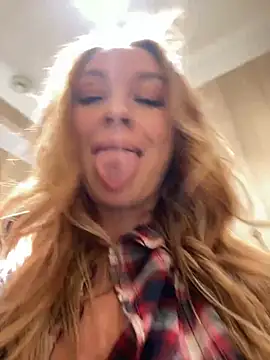 Sweet   Emily online show from 12-25-24, 03:28