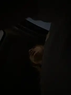 Snapshot of Sweet___Emily chatting on 11-20-25, 02:17 Sweet Emily online show from 11-20-25, 02:17