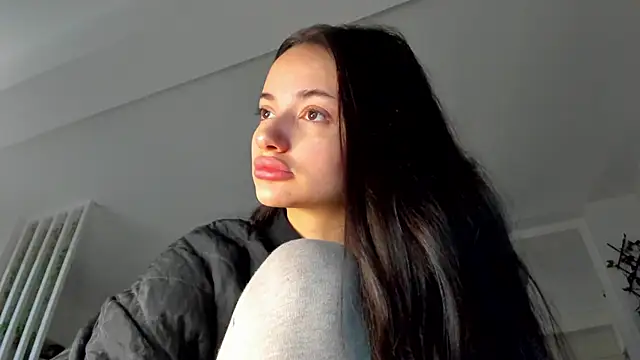 IreneVON online show from 01-03-25, 05:06