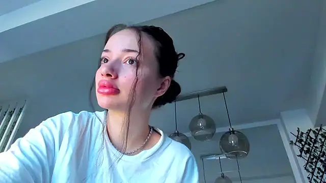 IreneVON online show from 03-05-25, 06:01