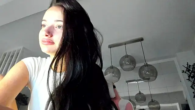 IreneVON online show from 09-28-25, 04:07