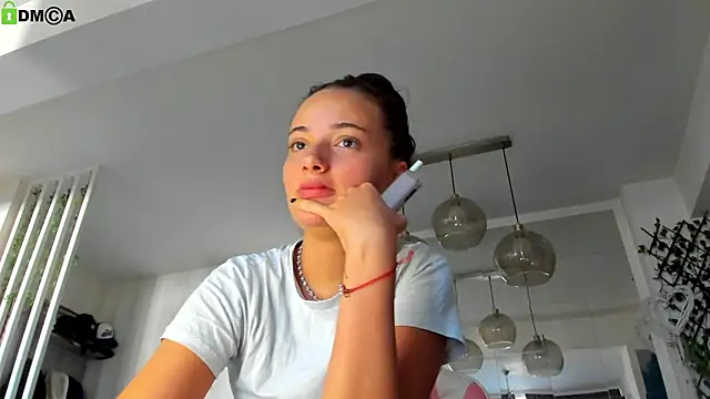 Snapshot of IreneVON chatting on 07-19-26, 04:38 IreneVON online show from 07-19-26, 04:38