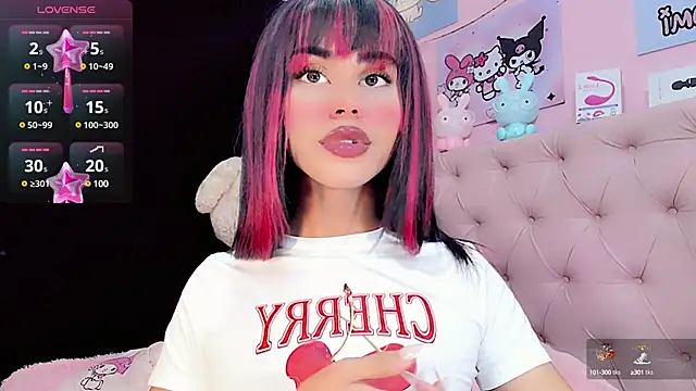 Snapshot of Cute_Roxxy chatting on 02-02-25, 10:35 Cute Roxxy online show from 02-02-25, 10:35