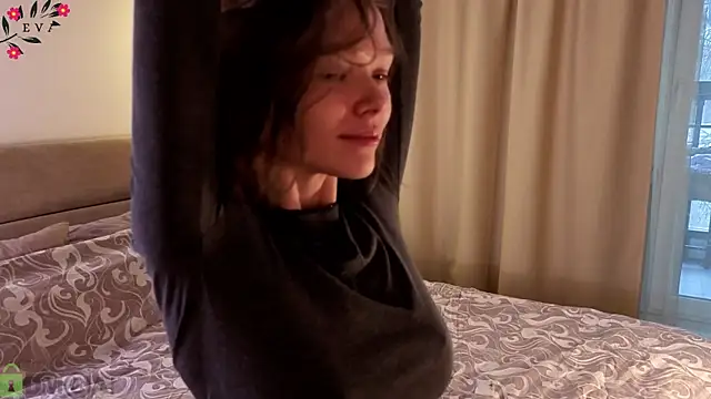 Eva Natsumi online show from 03-31-26, 03:34