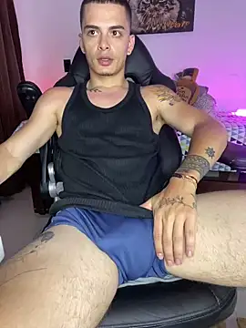 Snapshot of danny_42027 chatting on 01-31-25, 06:35 danny 42027 online show from 01-31-25, 06:35