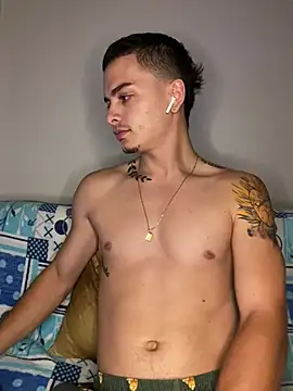 Snapshot of danny_42027 chatting on 02-21-25, 04:29 danny 42027 online show from 02-21-25, 04:29