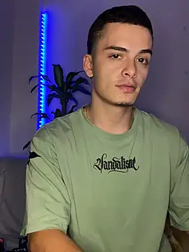 Snapshot of danny_42027 chatting on 03-03-25, 11:35 danny 42027 online show from 03-03-25, 11:35