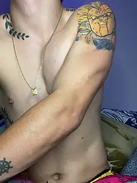 Snapshot of danny_42027 chatting on 03-04-25, 11:32 danny 42027 online show from 03-04-25, 11:32