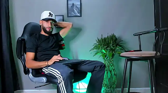 Damian 022 online show from 01-04-25, 03:07