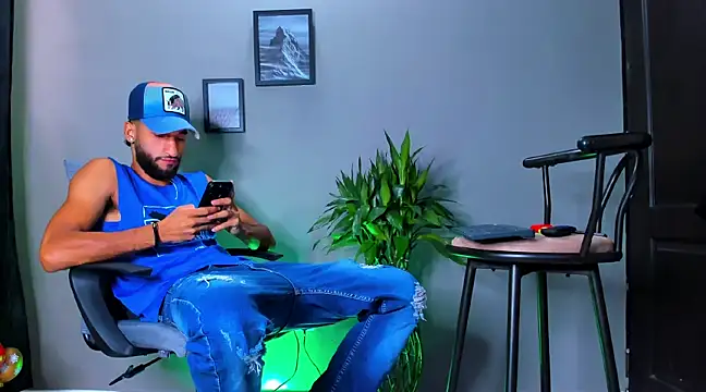 Damian 022 online show from 03-12-25, 05:17