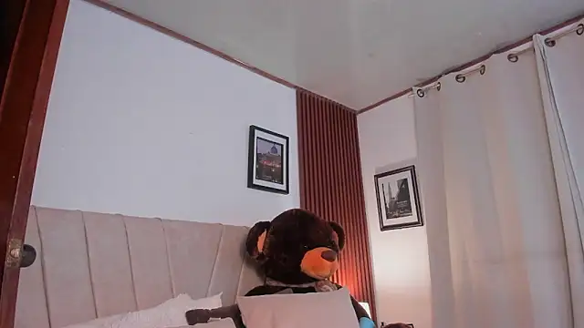 Snapshot of angeli_sexi chatting on 05-07-26, 01:22 angeli sexi online show from 05-07-26, 01:22