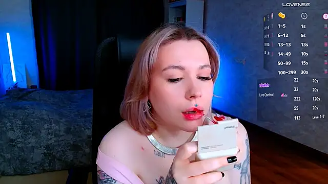 Blueberry-baby online show from 02-18-25, 05:42