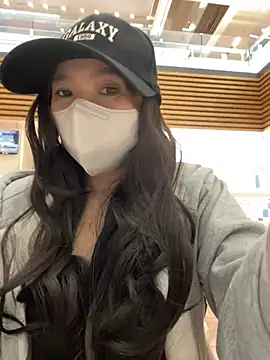 Snapshot of miyababytw chatting on 01-13-26, 10:42 miyababytw online show from 01-13-26, 10:42