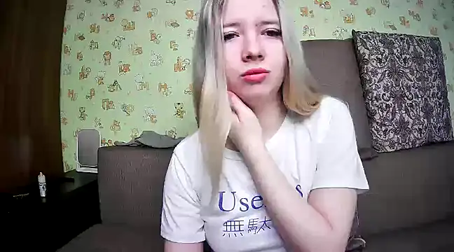 Snapshot of ViolaCandy chatting on 01-21-25, 05:05 ViolaCandy online show from 01-21-25, 05:05