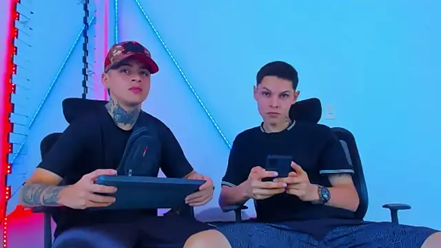 Snapshot of HOT_boy2025 chatting on 11-01-25, 07:38 HOT boy2025 online show from 11-01-25, 07:38